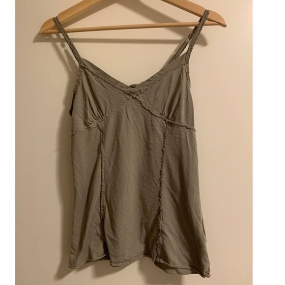 Tank top/spaghetti strap bundle - Picture 3 of 6